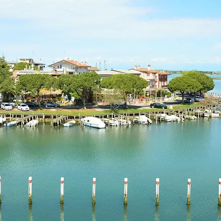 Apart Otel Capitol 4*