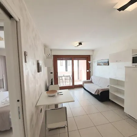 Capitol Aparthotel