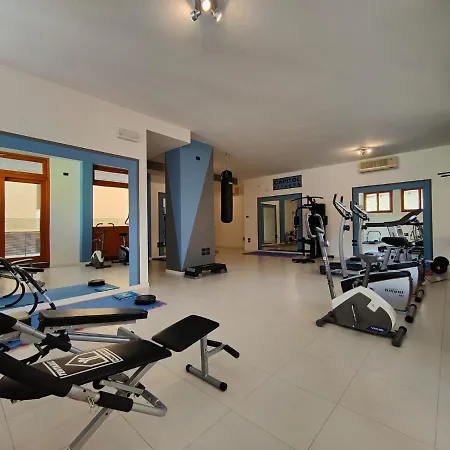 Apartahotel Capitol 4*