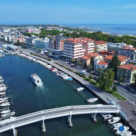 Aparthotel Capitol Grado