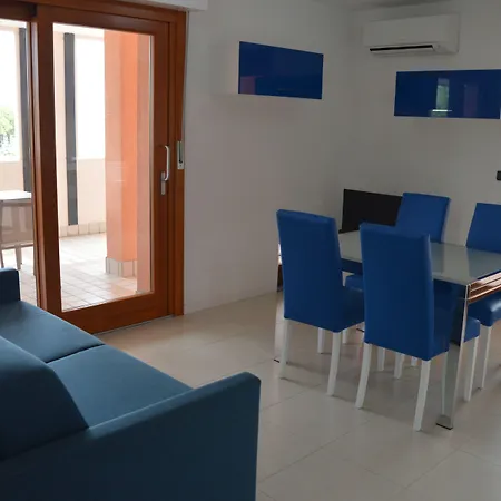 Apartahotel Capitol 4*