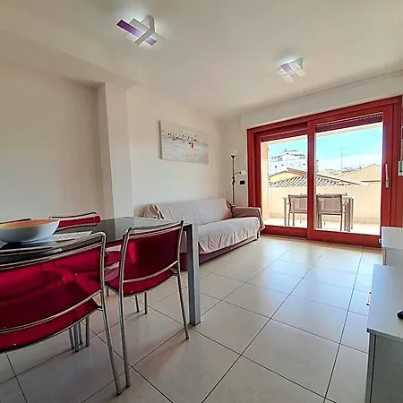 Capitol Aparthotel 4*