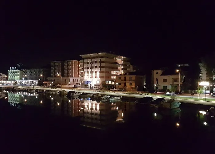 Aparthotel Capitol 4*